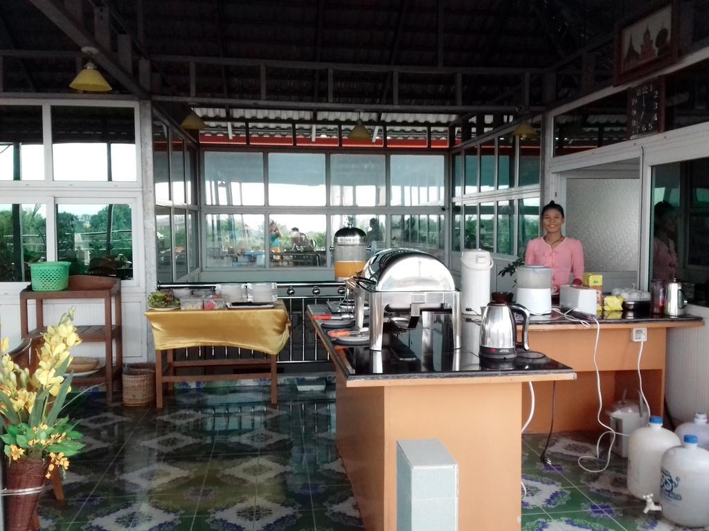 Golden Dream Hotel Mandalay Esterno foto