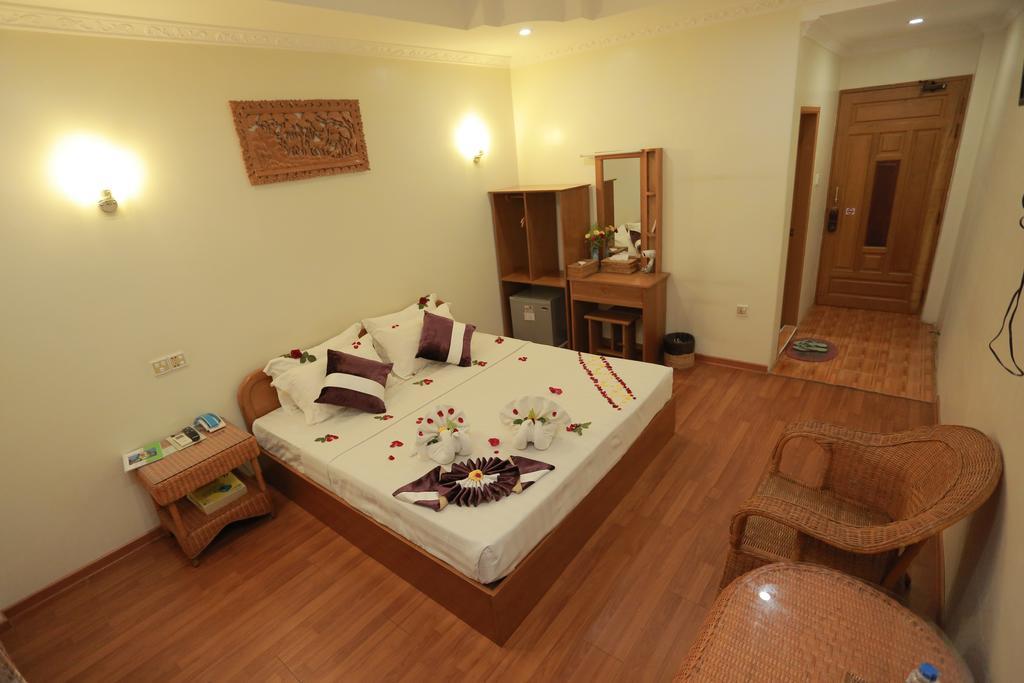 Golden Dream Hotel Mandalay Esterno foto
