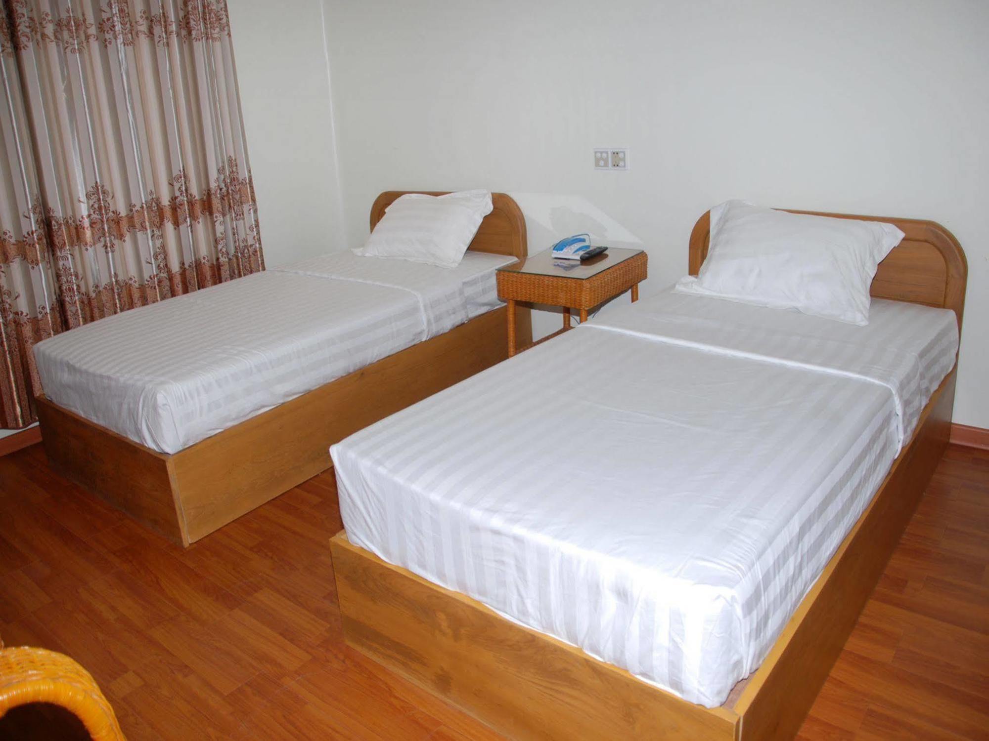 Golden Dream Hotel Mandalay Esterno foto