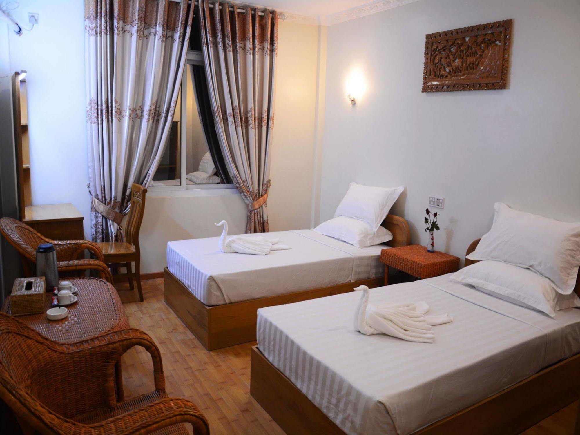 Golden Dream Hotel Mandalay Esterno foto